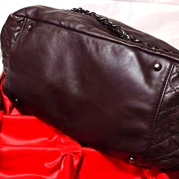 Chanel Chocolate Cartera Quilted Sides Butter Soft Leather Adjustable Chain - Picture 13 of 16